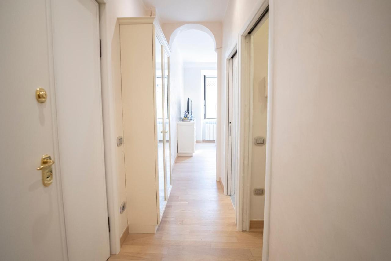 Noliday Suite Riviera Luxury Sea Flat Экстерьер фото